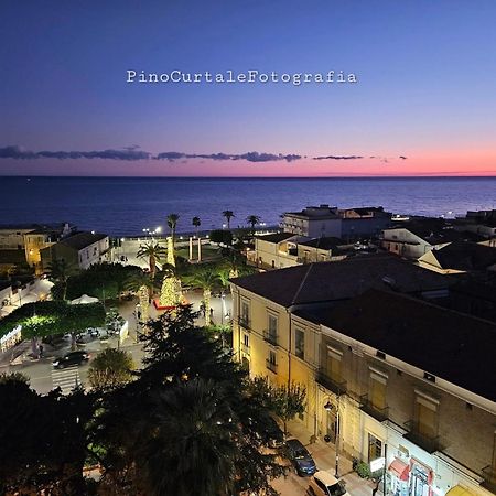 Hotel Mediterraneo Роччелла-Йоніка Екстер'єр фото