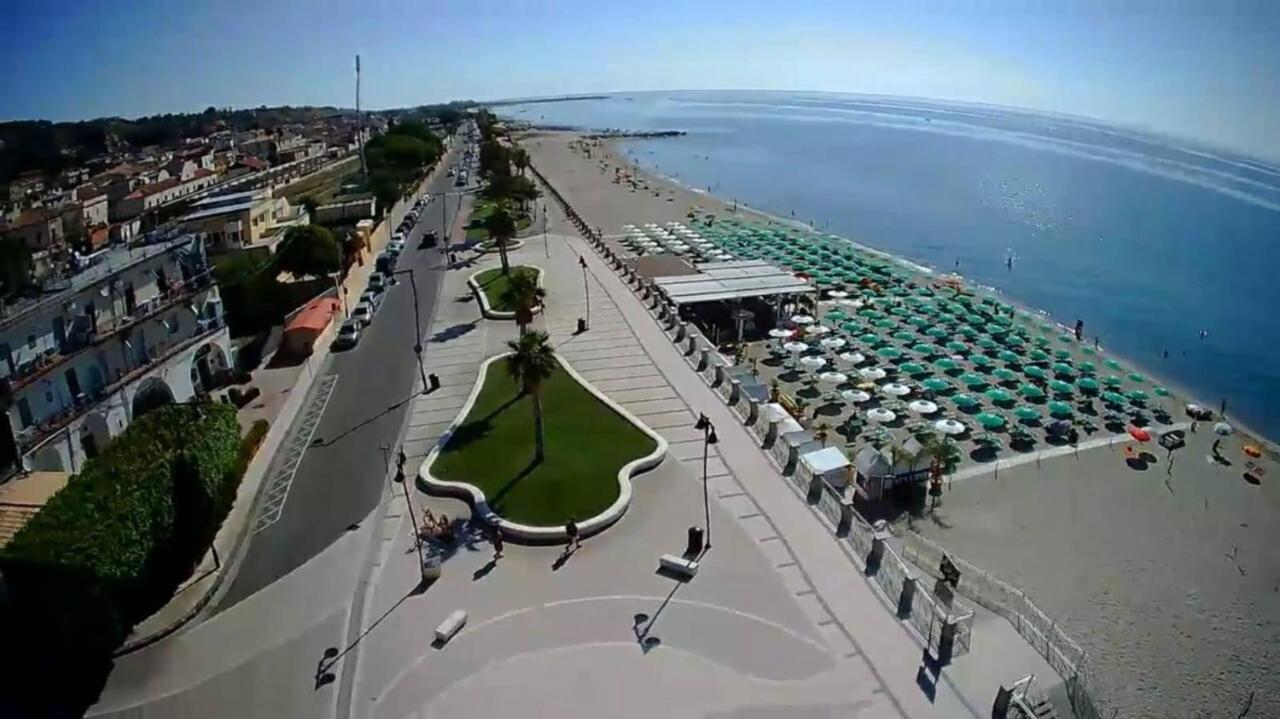 Hotel Mediterraneo Роччелла-Йоніка Екстер'єр фото
