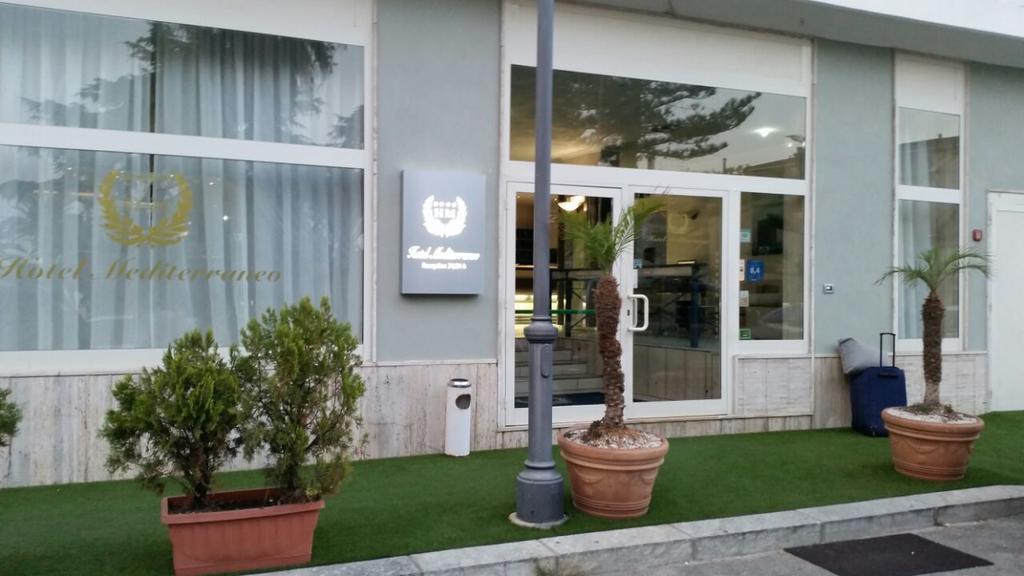 Hotel Mediterraneo Роччелла-Йоніка Екстер'єр фото