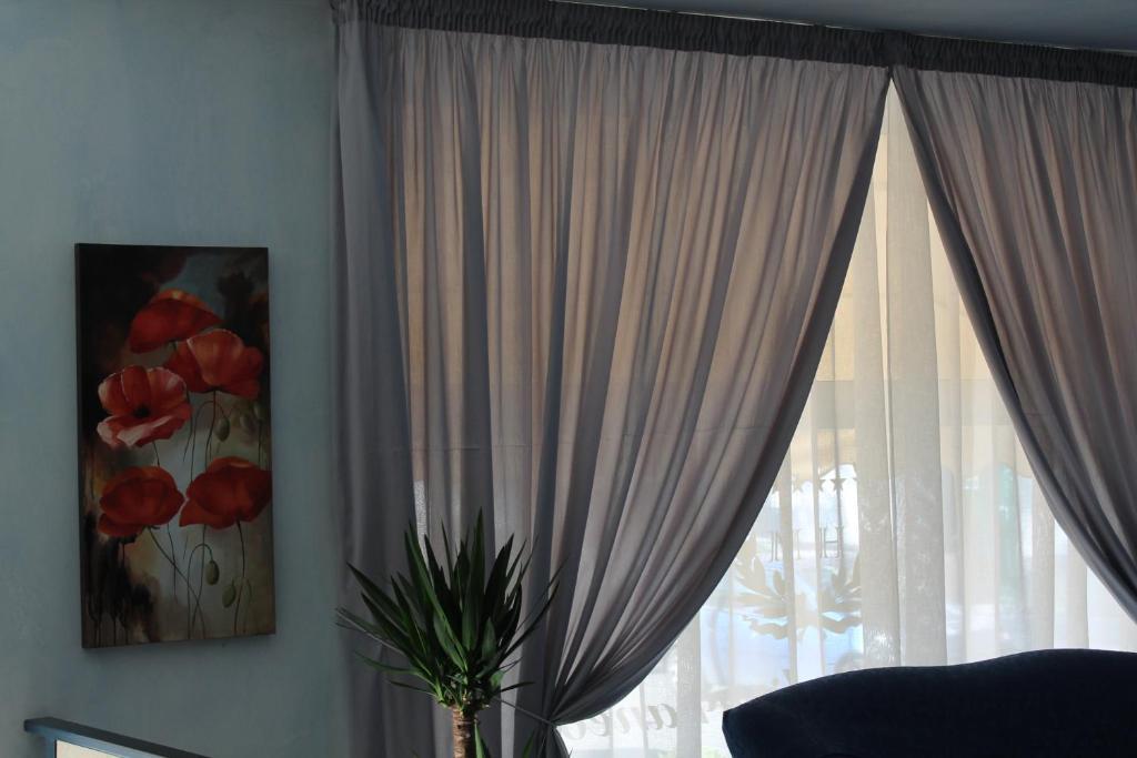 Hotel Mediterraneo Роччелла-Йоніка Екстер'єр фото