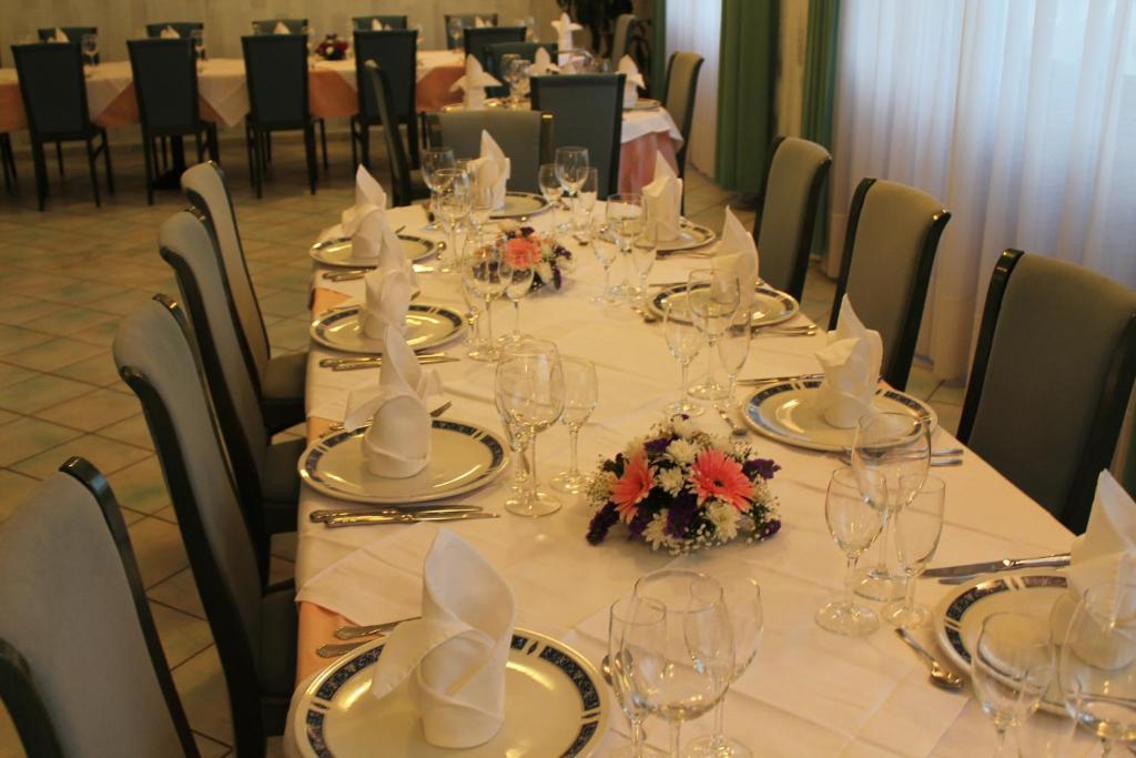 Hotel Mediterraneo Роччелла-Йоніка Екстер'єр фото