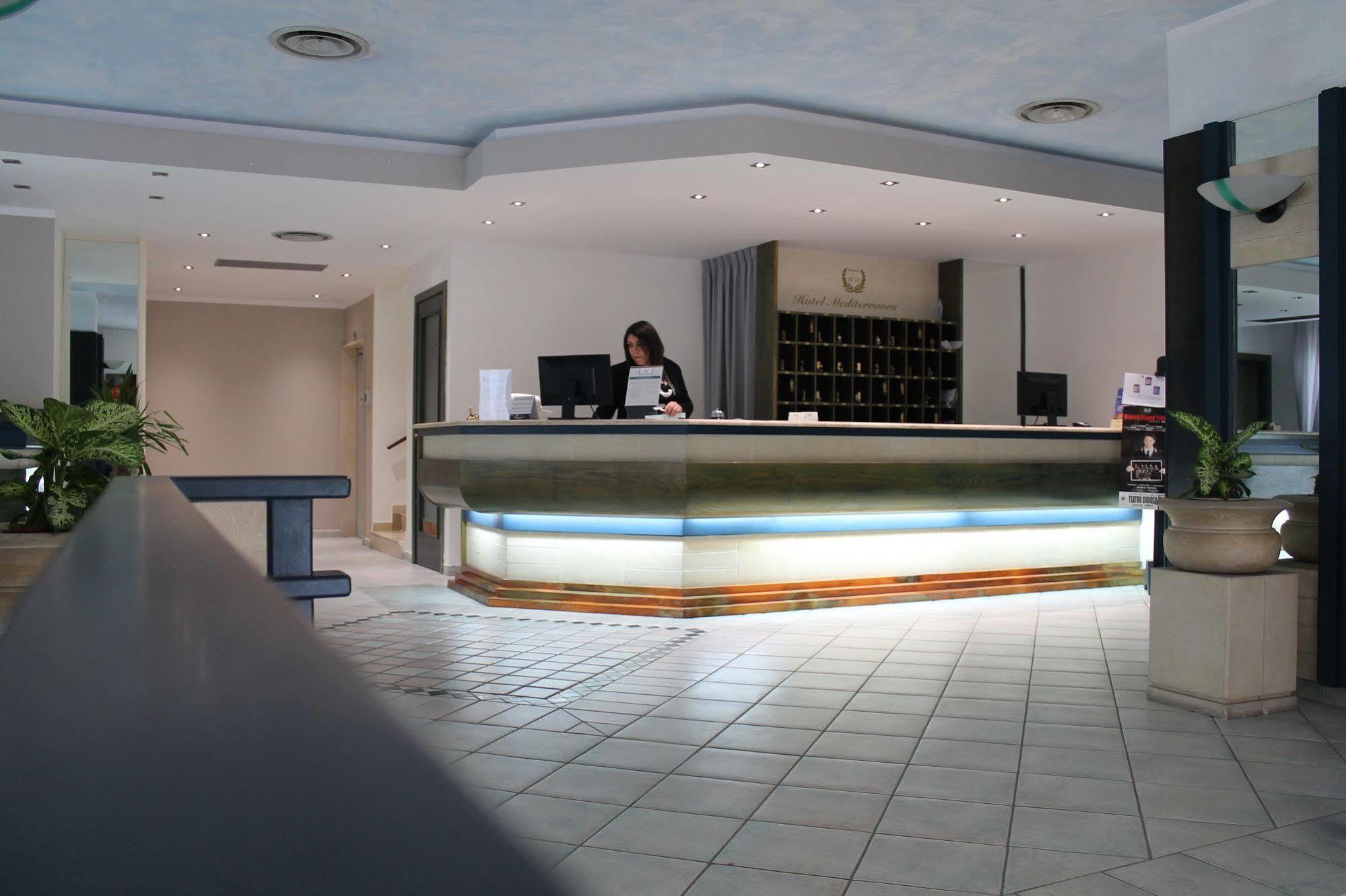 Hotel Mediterraneo Роччелла-Йоніка Екстер'єр фото